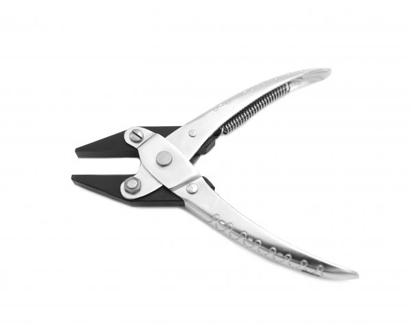 Parallel flat-nose pliers 13 cm
